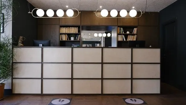 Club House Hotel
