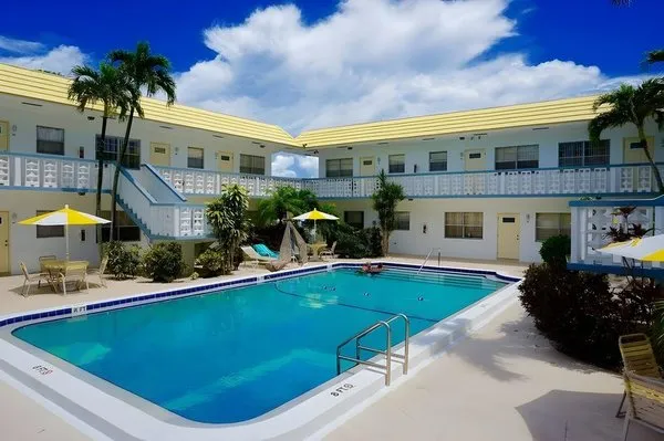 Club Lux Resort
