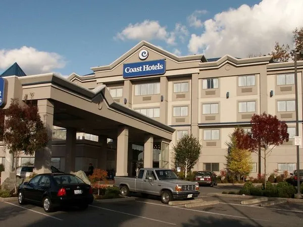 Coast Abbotsford Hotel & Suites