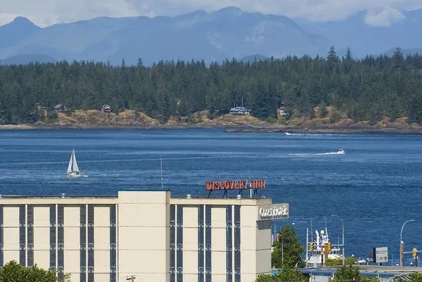 Coast Discovery Inn