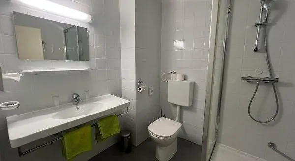 College Garden Hotel