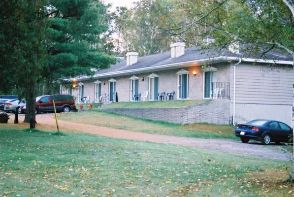 Colonial Bay Resort