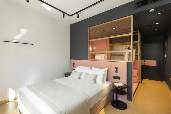 Colors Hotel