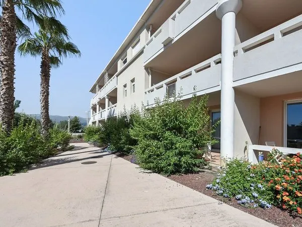 Comfort Aparthotel Six-Fours