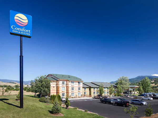 Comfort Inn & Suites
