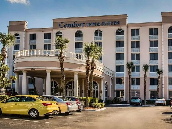 Comfort Inn & Suites Lakeland North I-4