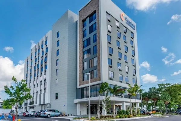 Comfort Inn & Suites Miami International Airport