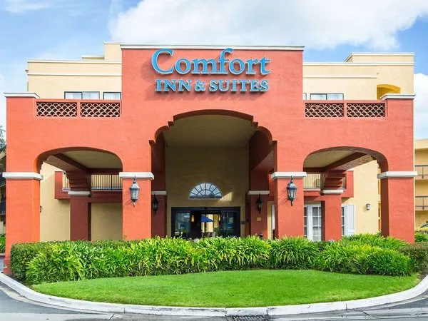 Comfort Inn & Suites San Francisco Airport North