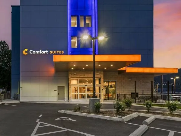 Comfort Suites