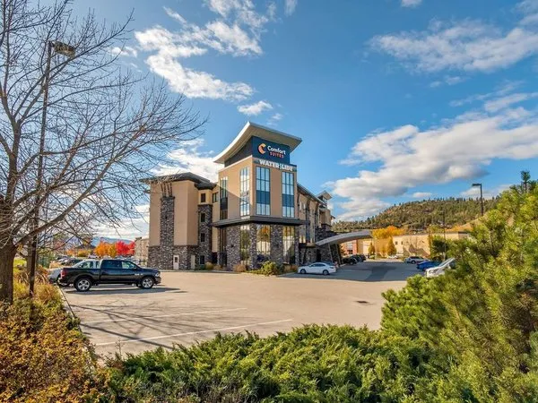 Comfort Suites