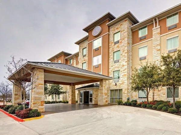 Comfort Suites