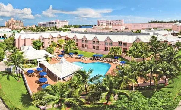 Comfort Suites Paradise Island