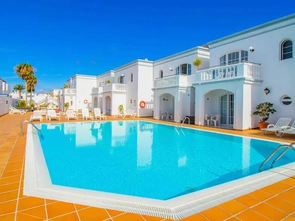 Corona Mar Apartments