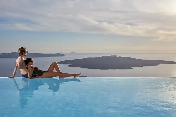 Cosmopolitan Suites