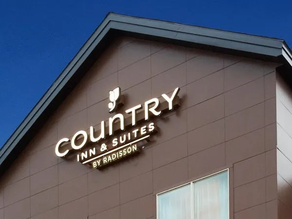Country Inn & Suites by Radisson, Pigeon Forge South, TN