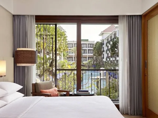 Courtyard Bali Seminyak Resort