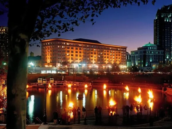 Courtyard By Marriott