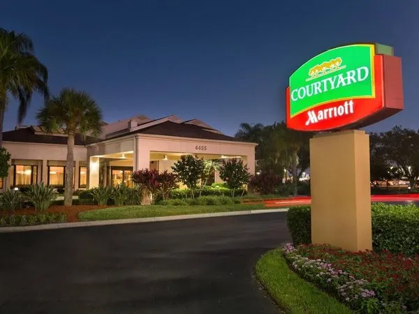 Courtyard Fort Myers Cape Coral