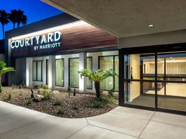 Courtyard Phoenix North