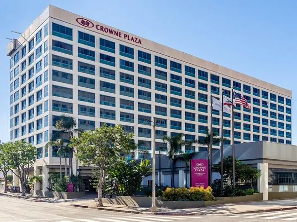 Crowne Plaza Los Angeles Harbor Hotel