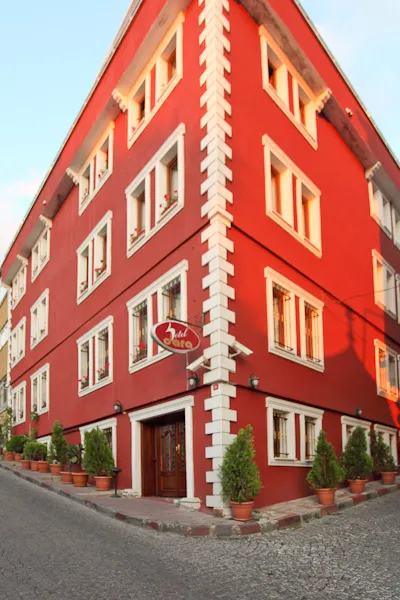 Dara Istanbul