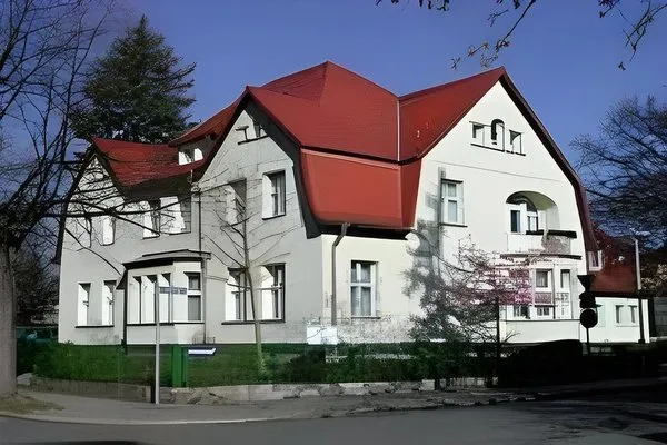 Das Kleine Hotel