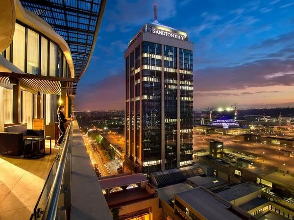 Davinci Hotel and Suites