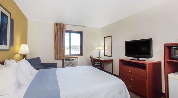 Days Inn by Wyndham Austin
