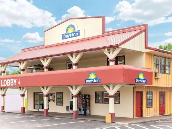 Days Inn by Wyndham Holladay