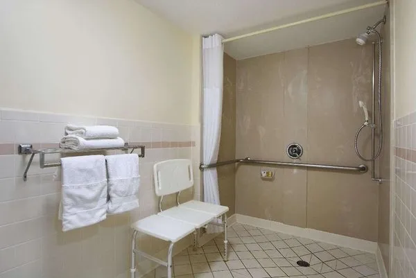 Days Inn by Wyndham Longview South