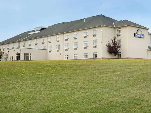Days Inn by Wyndham Orillia