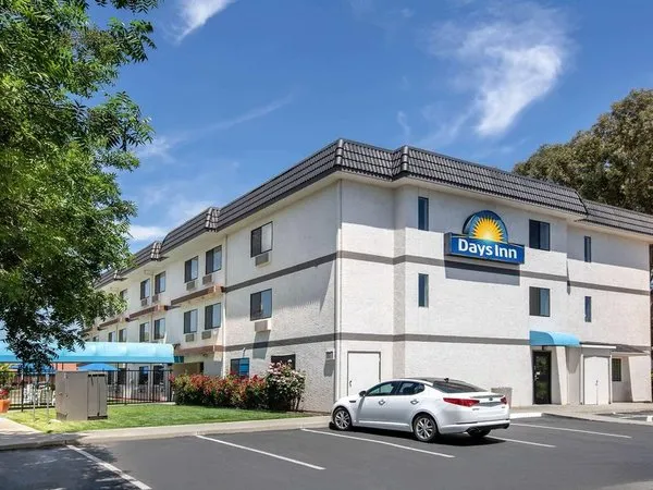 Days Inn by Wyndham Woodland