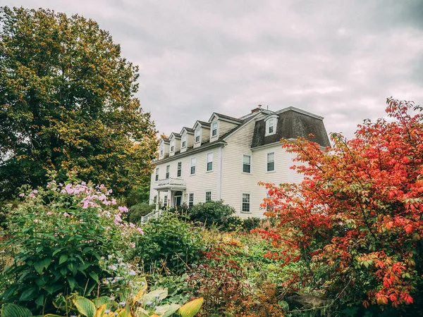DesBarres Manor Inn