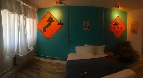 Desert Hills Motel