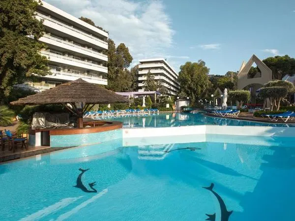 Dionysos Hotel