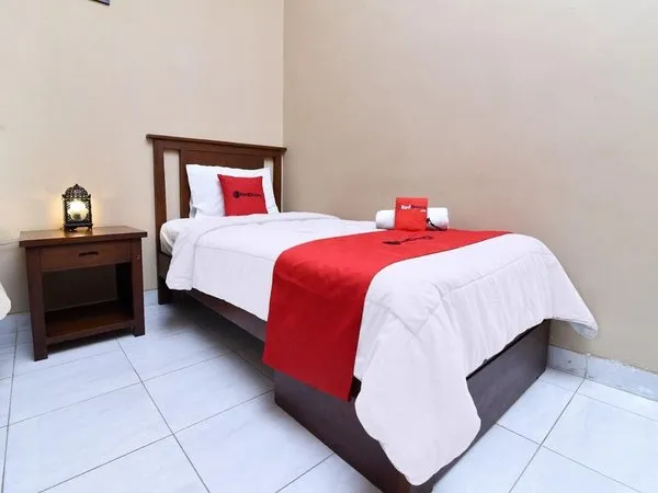 D'joemah Nadja Homestay by RedDoorz