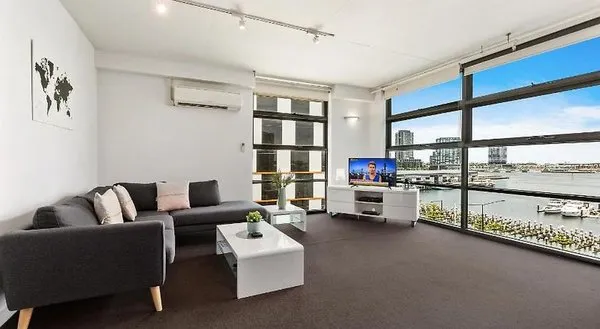 Docklands Private Collection of Apartments - Digital Harbour