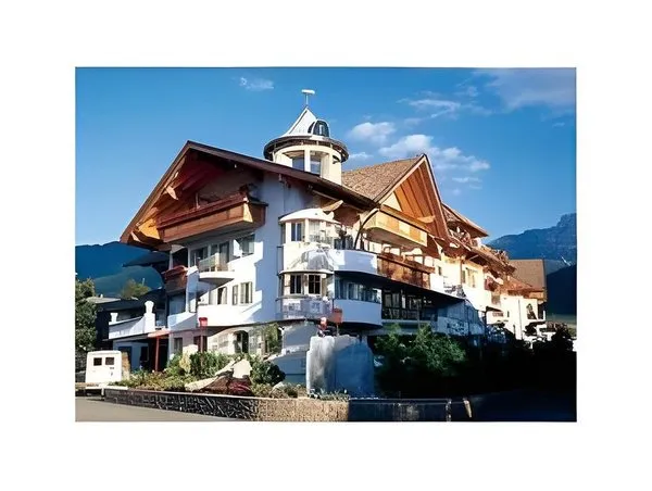 Dolomiten Wellness Residenz Mirabell
