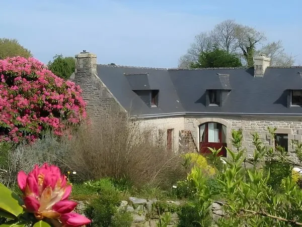 Domaine De Lesvaniel