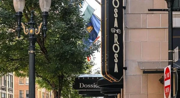 Dossier Hotel