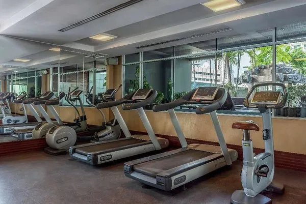 Double Tree by Hilton Bangkok Ploenchit