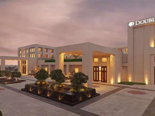 Doubletree By Hilton Agra