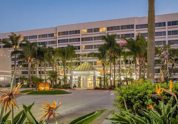 DoubleTree by Hilton Hotel LAX - El Segundo