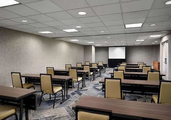 DoubleTree by Hilton Hotel Nashville Downtown