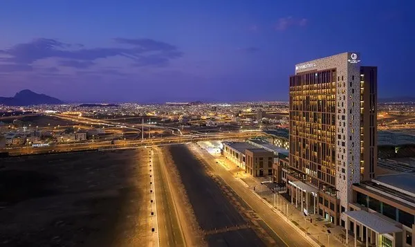 DoubleTree by Hilton Madinah Gate
