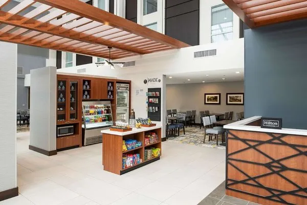 DoubleTree by Hilton Madison East