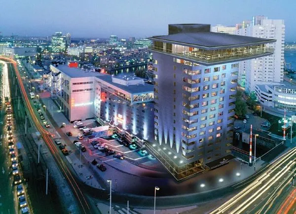 DoubleTree by Hilton Rotterdam Centre