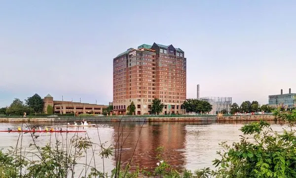 DoubleTree Suites by Hilton Boston - Cambridge