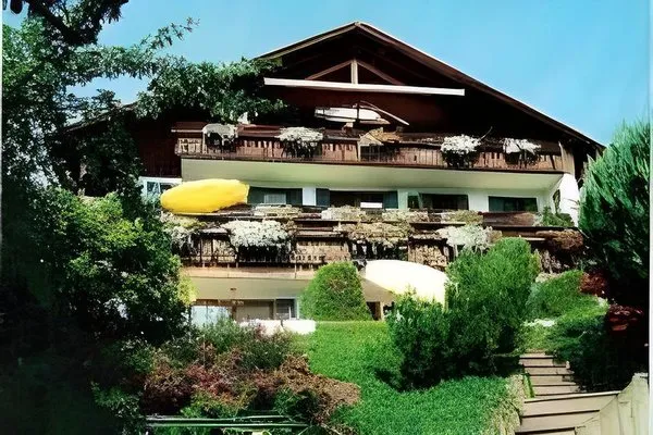 Dreimäderlhaus Garni