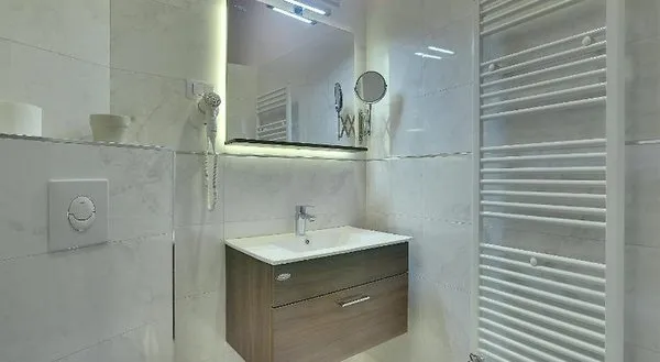 D&A Center Apartments